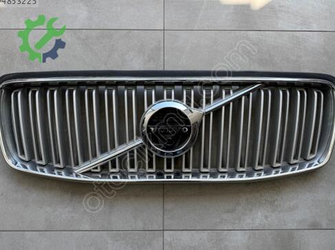 Volvo XC90 Ön Panjur çıkma parça