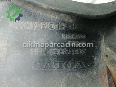Volvo XC90 Sağ Ön Kapı 30678951 çıkma parça