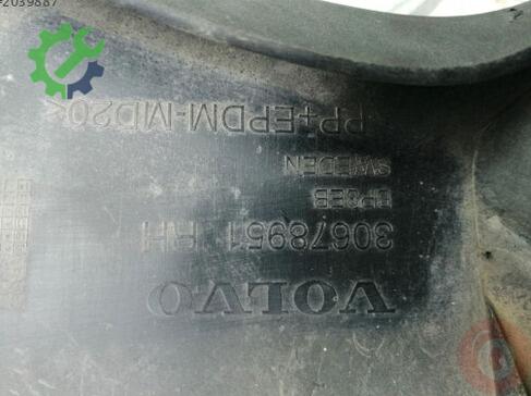 Volvo XC90 Sağ Ön Kapı 30678951 çıkma parça