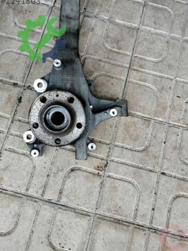 Volvo XC90 Taşıyıcı/Aks Taşıyıcı 32298139 çıkma parça