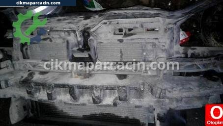 Volkswagen Jetta Klima Radyatörü çıkma parça