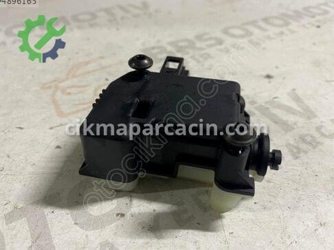 Volkswagen Golf Merkezi Kilit Motoru A2038201997 çıkma parça