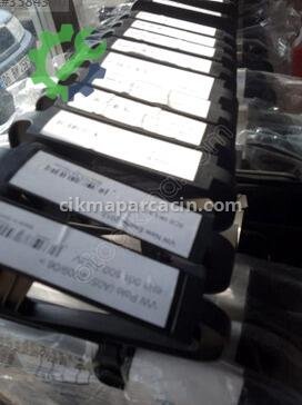 Volkswagen Golf Paspas 5G1061500 çıkma parça