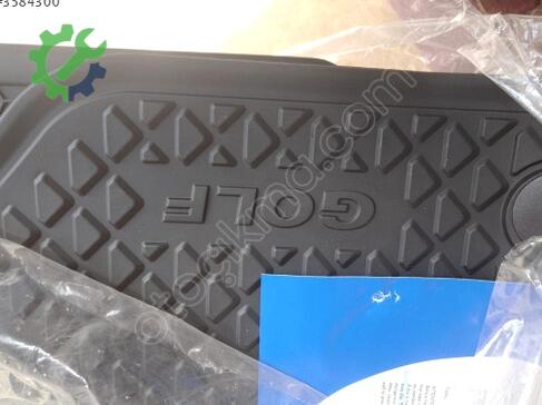 Volkswagen Golf Paspas 5G1061500 çıkma parça