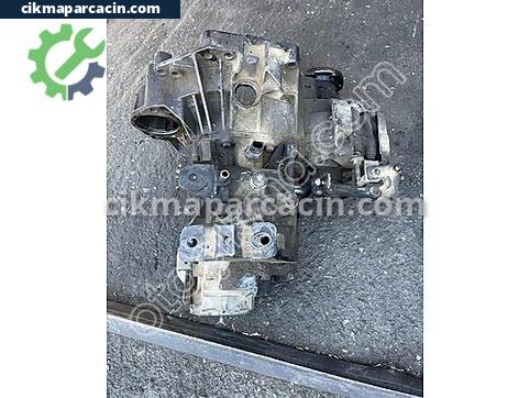Volkswagen Bora Şanzıman Komple çıkma parça