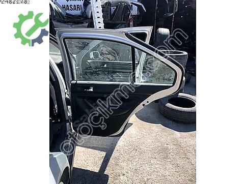 Volkswagen Bora Sağ Arka Kapı çıkma parça