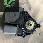 VW CADDY SAĞ ÖN KAPI CAM MOTORU ORJİNAL ÇIKMA