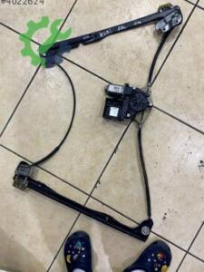 Volkswagen Caddy Orijinal Çıkma Sol Ön Cam Krikosu
