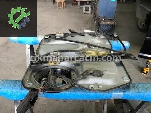 Volkswagen Caddy Sağ Ön Kapı Sacı 1T0837756 çıkma parça