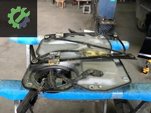 Volkswagen Caddy Sağ Ön Kapı Sacı 1T0837756 çıkma parça