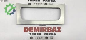 Volkswagen Passat 2006-2011 Gösterge Çerçevesi 3C8863100 Çıkma