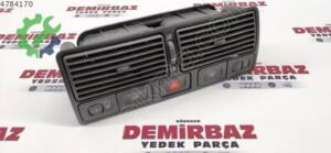 VW GOLF 4 BORA GÖGÜS ORTA HAVALANDIRMASI 1J0819728C