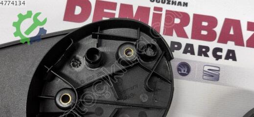 Volkswagen Bora Sağ Ön Koltuk 1J0882252 çıkma parça