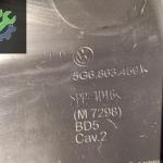 VW Golf 7 Bagaj Kilit Karşılığı Kaplaması OEM5G6863459K