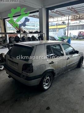 Volkswagen Golf Arka Tampon çıkma parça