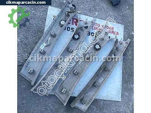 Volkswagen Jetta Ön Cam çıkma parça