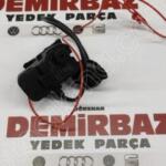 Volkswagen Jetta Orijinal Sıfır Depo Kapağı Motoru 5C6810773A