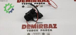 Volkswagen Jetta Orijinal Sıfır Depo Kapağı Motoru 5C6810773A