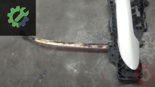 Volkswagen Passat Sağ Ön Kapı Kilidi 3C0837886J-3C0837206 çıkma parça