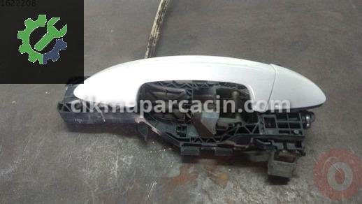 Volkswagen Passat Sağ Ön Kapı Kilidi 3C0837886J-3C0837206 çıkma parça