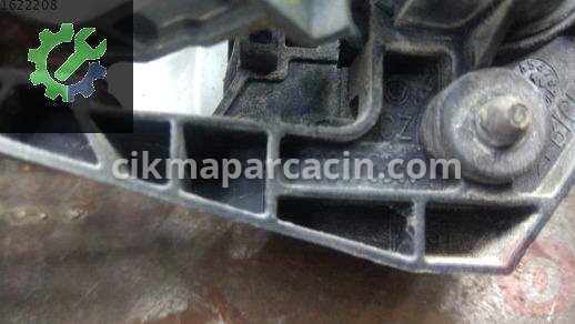 Volkswagen Passat Sağ Ön Kapı Kilidi 3C0837886J-3C0837206 çıkma parça