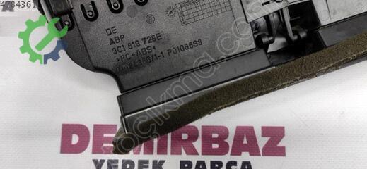 Volkswagen Passat Havalandırma Izgaraları 3C1819702E çıkma parça