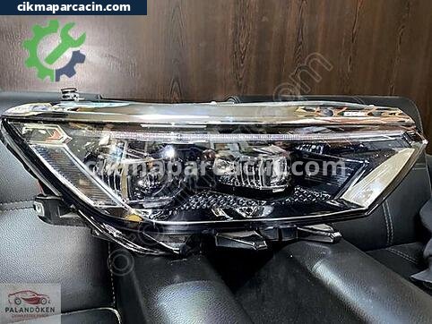 Volkswagen Passat Sağ Ön Far çıkma parça