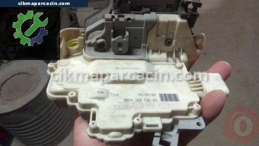 Volkswagen Passat Sol Ön Kapı Kilidi çıkma parça