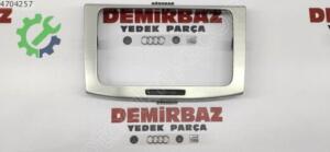 Volkswagen Passat 2006-2011 Orijinal Çıkma Teyp Çerçevesi 3C0858069AG
