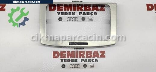 Volkswagen Passat Teyp Çerçevesi çıkma parça
