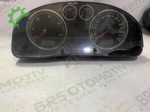 VW PASSAT  KİLOMETRE GÖSTERGE SAATİ 3B0920825A