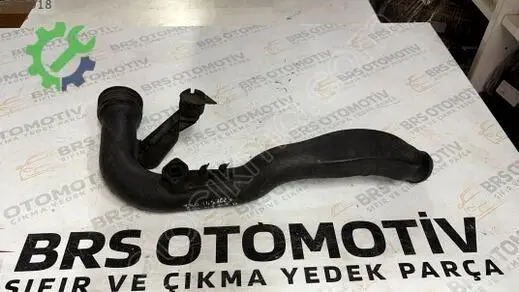 Volkswagen Passat Turbo Borusu çıkma parça