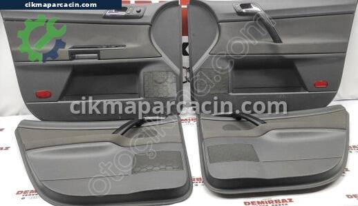 Volkswagen Polo Kapı Döşemesi çıkma parça