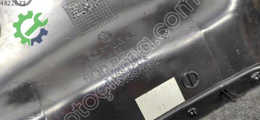 Volkswagen Polo Direksiyon Kapağı 6Q0858565 çıkma parça