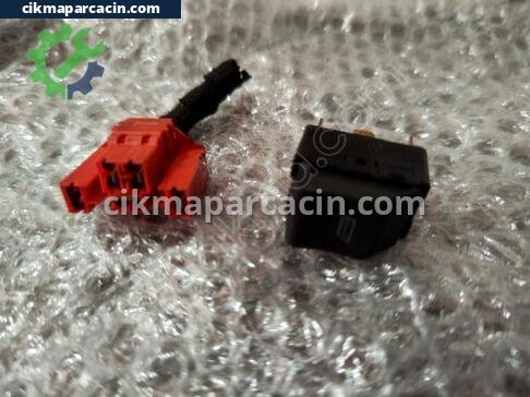 Volkswagen Polo Cam Düğmesi çıkma parça