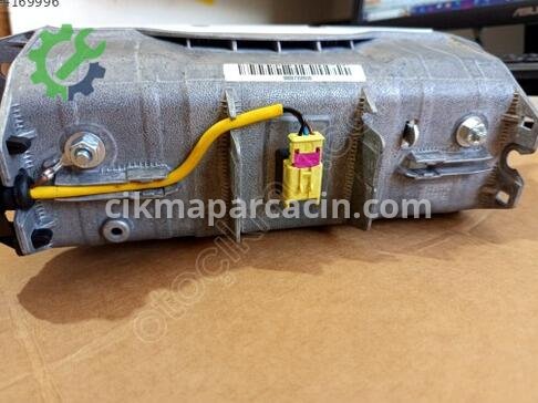 Volkswagen Jetta Yolcu Airbag 1K0880204H çıkma parça
