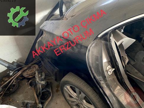 Mercedes-Benz CLA Sağ Arka Çamurluk çıkma parça