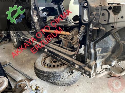 Mercedes-Benz CLA Biyel çıkma parça