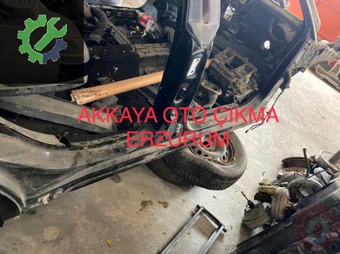 Mercedes-Benz CLA Biyel çıkma parça
