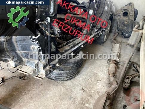 Mercedes-Benz CLA Biyel çıkma parça