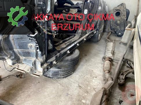 Mercedes-Benz CLA Biyel çıkma parça