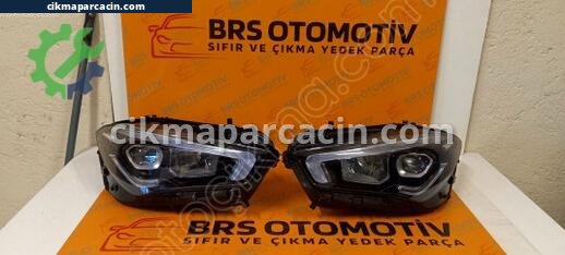 Mercedes-Benz CLA Sağ Ön Far çıkma parça