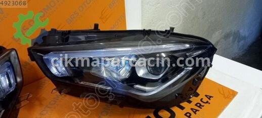 Mercedes-Benz CLA Sağ Ön Far çıkma parça