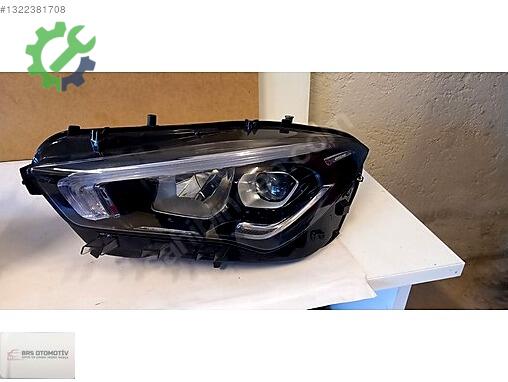 Mercedes-Benz C Sağ Ön Far çıkma parça
