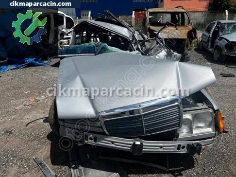 Mercedes-Benz 250 Yedek Lastik çıkma parça
