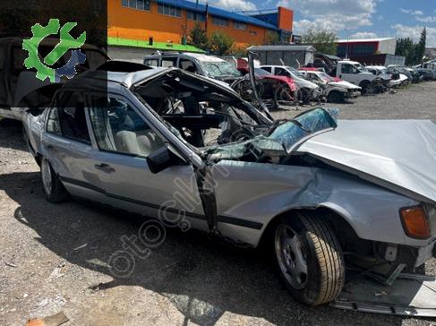 Mercedes-Benz 200 Yedek Lastik çıkma parça