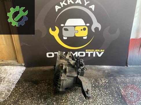 Mercedes-Benz A Serisi Şanzıman Komple çıkma parça