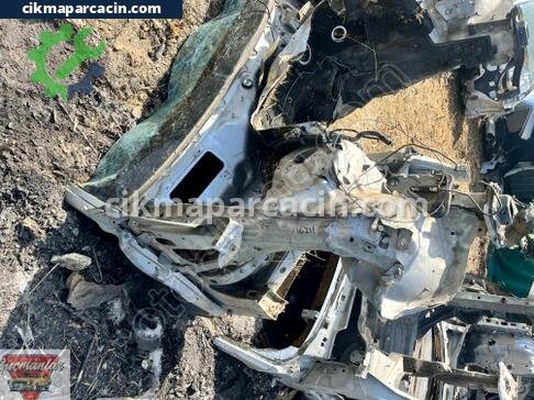 Mercedes-Benz E Serisi Sağ Şasi çıkma parça