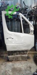 W906 Mercedes Sprinter Sol Sürgülü Kapı Çıkma Parçası