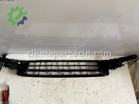Volkswagen Passat Tampon Izgarası çıkma parça